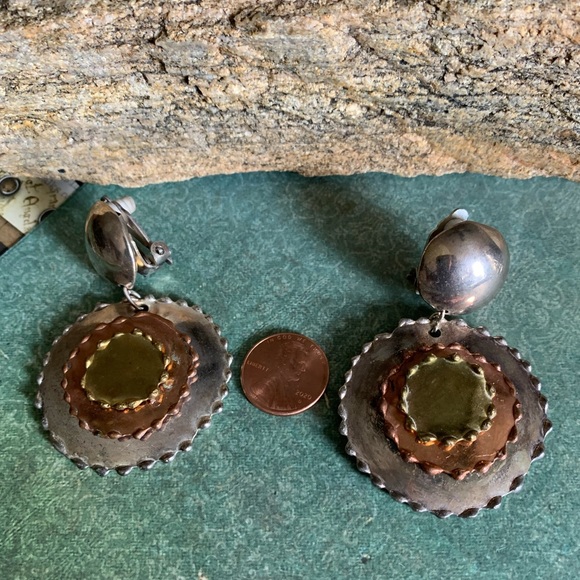 Vintage Estate Three Tone Metal Clip On Dangle Earrings Jewelry Silver Copper - Picture 5 of 6